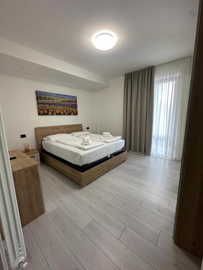 Cavour Apartment Center Bardolino Exterior photo